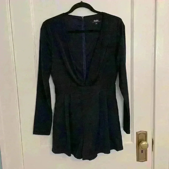 Lulus Pants - Lulus Plunge Neckline Long Sleeve Romper Womens Size M, Navy